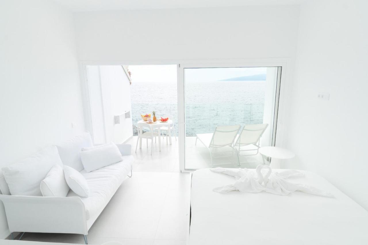 Cloud On The Sea Apartment Callao Salvaje Ngoại thất bức ảnh